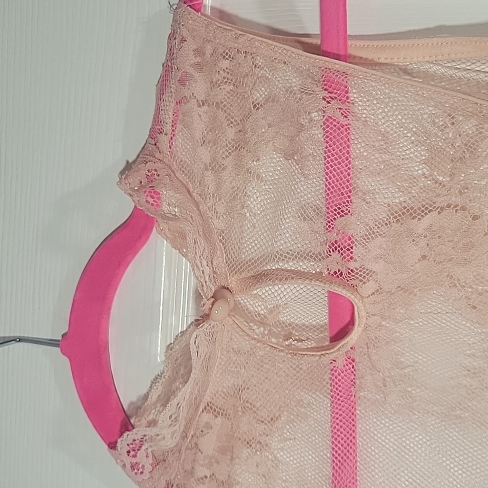 Pink lace blouse - Picture 6 of 6